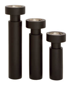 Bougeoir élégant en aluminium fini noir Un ajout majestueux à la décoration intérieure et parfait pour les célébrations de Noël - Product Image 1