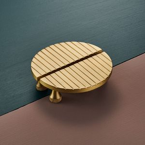 Manija de media luna de latón macizo dorada para el hogar, cocina, muebles de oficina, herrajes, puerta, cajón, armario, manija de armario, venta al por mayor 2023 - Product Image 2