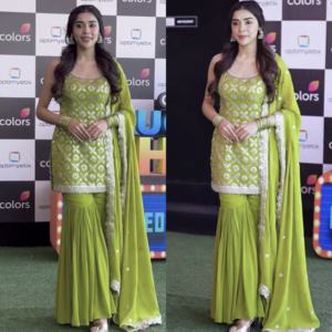 Ensemble pakistanais prêt-à-porter, haut en faux georgette lourd, sharara palazzo avec dupatta, pour mariage et soirée - Product Image 4