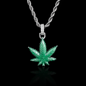 Pendentif Hip Hop pour homme en alliage doré personnalisé serti de diamants - Product Image 1