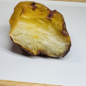 Piedra de Ámbar Báltico Crudo, Trozo de Ámbar Natural Irregular Sin Pulir - Product Image 1
