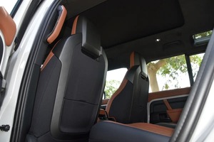 แลนด์โรเวอร์ ดีเฟนเดอร์ 110 ออคตา เกียร์อัตโนมัติ เครื่องยนต์ V8 สภาพดีเยี่ยม - Product Image 4