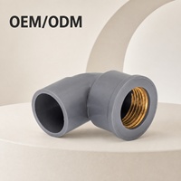 Adaptador de Conexão de Cotovelo de 90 Graus em PVC de Alta Pressão Resistente à Corrosão com Rosca Fêmea de Cobre de 1/2 Polegada para Encanamento e Irrigação