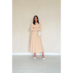 Conjunto de Blusa y Falda de Pana Beige para Mujer al por Mayor - Product Image 4