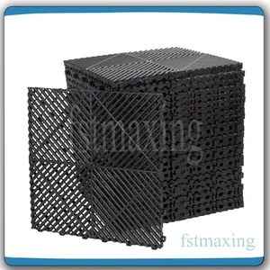 Paquet de 25 carreaux de sol de garage à emboîtement noirs 15.75 ''x 15.75'' Tapis pour garages - Product Image 1