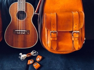กระเป๋ากีตาร์หนังทำด้วยมือ,เคสอูคูเลเล่แข็งสำหรับเก็บกีตาร์ไวโอลินเลือก OEM ได้ตามต้องการ - Product Image 4