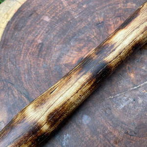 Marteau en acier Damas forgé à la main, tête en acier à haute teneur en carbone, manche personnalisé, outil de travail des métaux robuste - Product Image 3