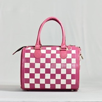 Nouvel Arrivage en Gros : Sacs Bandoulière en Cuir Véritable Faits Main avec Motif Cœur, Style Western, à Carreaux et Fleurs Gaufrées pour Femme