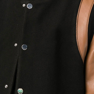 Chaquetas de Invierno para Hombre con Capucha y Logotipo Frontal Personalizado 2025, Chaqueta Universitaria de Alta Calidad con MOQ Bajo - Product Image 5