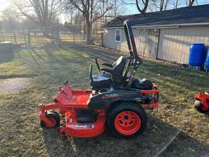 Tondeuse à rayon de rotation zéro Z422KWT-60 Kubota 2024: puissance et précision pour la tonte professionnelle - Product Image 6