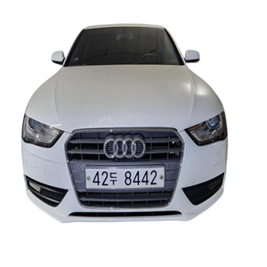 รถยนต์มือสองนำเข้าจากเกาหลี Audi A4 ปี 2015 รุ่นใหม่ A4 30TDI Dynamic สภาพดี ขายโดย 300auto Export - Product Image 1