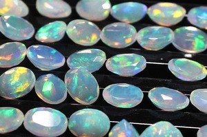 Mehrajudin Gems Opale naturelle multi-feu certifiée par un tiers, qualité AA, couleurs de feu blanc, taille ovale à facettes, pierre précieuse en vrac - Product Image 3
