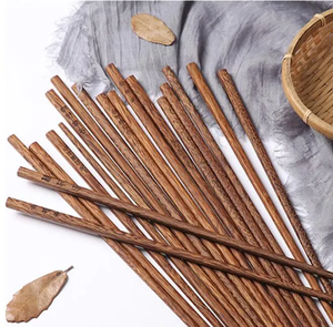 Logo gravé personnalisé cadeau de luxe baguettes chinoises réutilisables en bois de noyer rustique naturel meilleur produit - Product Image 2