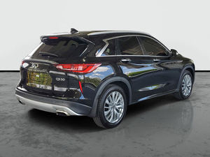 คุ้มค่า! รถยนต์มือสอง ปี 2023 QX50 Luxe FWD 2L I4 CVT เบาะหนัง SUV / รถครอสโอเวอร์ - Product Image 6