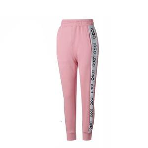 Vente chaude femmes Slim Fit survêtement 100% coton confortable à capuche formation porter fermeture éclair à la mode solide motif pour l'hiver - Product Image 6