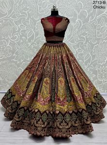Nouveau travail de diamant multi-fils en velours lourd Dori brodé Lehenga Choli classique Designer tenue de mariée vente en ligne - Product Image 2