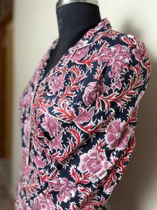 Camisa de algodón con estampado floral negro para mujer Camisa informal de diseño floral de manga larga para mujer - Product Image 5