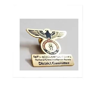 Épinglette en métal de luxe d'excellente qualité, parfaite pour la marque ou les cadeaux d'entreprise et l'usage personnel, disponible en vente depuis l'Inde - Product Image 1