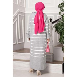 Vestido de punto cuello alto a rayas gris - Product Image 3