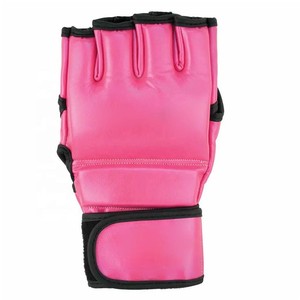 Entraînement au combat confortable professionnel Logo personnalisé gants MMA confortables hommes gants de boxe fabriqués au Pakistan - Product Image 2