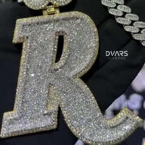 Colgante de Lujo Hip Hop para Hombre con Letra 'R' Personalizada de Moissanita Tallada, Plata 925 Certificada, Joyería Iced - Product Image 1