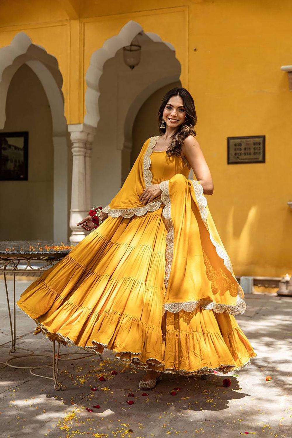 สีเหลือง