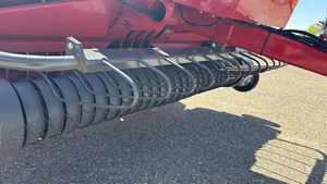 Nouvelle presse à balles carrées et presse à balles rondes pour ensilage Massey Ferguson 1840 robuste / Presse à balles carrées Massey Ferguson 1840 2014 - Petite taille - Product Image 3