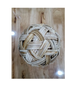Pelota de ratán/Caneball/ Chinlone Sepak Takraw Sport Kick Ball hecha de madera de ratán tamaño estándar 10cm/20cm - Product Image 1