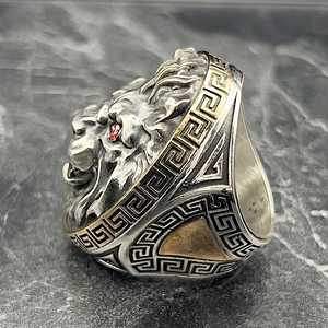 Anello da Uomo Artigianale Premium in Argento Sterling 925 con Testa di Leone, Montatura a Castone, Occhi in Zircone Rosso, Stile Hip Hop, per Fidanzamento e Anniversario - Product Image 4