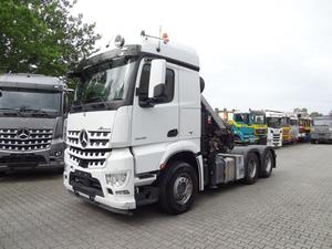 Camión Volquete BEST SHIPPING 6X4 Mercedes-Benz AROCS 2648 LS con Grúa Móvil, Euro 6, Transmisión Automática y Sistema Hidráulico - Product Image 3