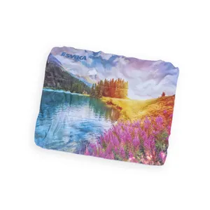 Coperta da Viaggio in RPET Sostenibile: Lista di Gadget Ecologici - Product Image 1