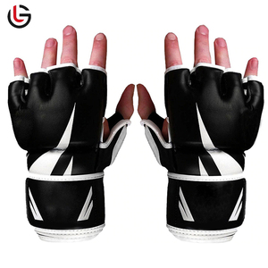 Guantes de boxeo MMA de cuero PU de medio dedo con logotipo personalizado, cómodos, transpirables, estilo profesional, nuevos guantes de entrenamiento de servicio OEM - Product Image 1