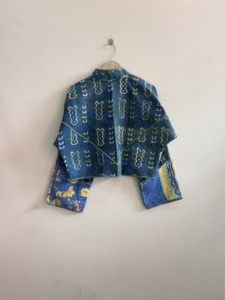 Chaqueta Acolchada Tradicional India Kantha Hecha a Mano, Chaqueta con Estampado de Bloques de Color Índigo - Product Image 6
