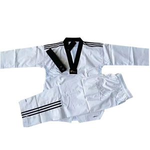 Uniforme de Taekwondo de la Mejor Calidad, Servicio OEM Profesional, Ropa Deportiva Hecha en Pakistán con Logotipo en la Parte Delantera - Product Image 1
