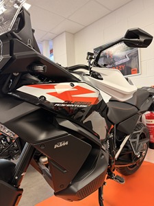 Motocicleta de Aventura Doble Propósito de Gran Capacidad, <span class=keywords><strong>1300</strong></span>–1400cc - Product Image 5