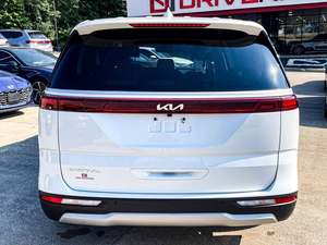 2024 K-I-A Carnival MPV 7-Seater Euro VI เบนซิน FWD LHD เบาะหนังสำหรับครอบครัวสีเข้มภายใน301-400km ช่วง - Product Image 2