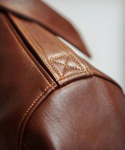 Veste bomber vintage en cuir véritable pour homme, design et logo haut de gamme, coupe moderne, personnalisable OEM/ODM, pour motard - Product Image 4