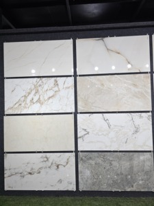 Vente flash : Carreaux de céramique en porcelaine émaillée brillante antidérapante 600x600 mm, blanc standard, accents de marbre pour le sol - Product Image 6