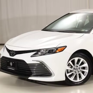 Voiture d'occasion (EF) BLANCHE 2023 Camry LE - Product Image 1