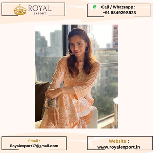 Fantasía de algodón de rayón pesado con hermoso trabajo de hilo de bordar manga completa con traje de bordado - Product Image 2