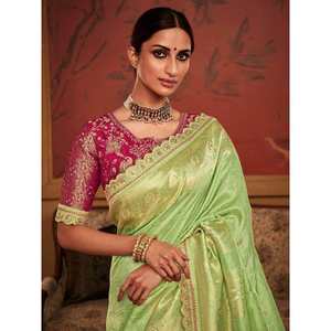 Magnifique sari en soie tissée verte avec chemisier pour robes de bal - Product Image 4