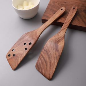 Ensemble de 2 spatules en teck, tourneur fendu en bois à long manche, ustensiles de cuisine résistants à la chaleur antiadhésifs (éclaboussures de pente) - Product Image 4