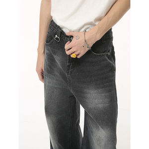 Streetwear imperméable moderne pour l'hiver Pantalon de coupe régulière pour hommes conçu avec une taille élastique et un style décontracté - Product Image 3