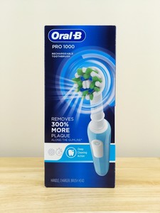 Original Oral-B Pro 1000 Rechargeable <b>Electric</b> <b>Toothbrush</b> <b>with</b> <b>Pressure</b> <b>Sensor</b> - Product Image 6