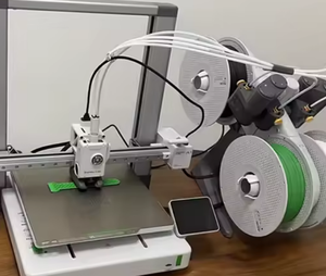 Imprimante 3D Bamboo Lab A1 Combo prête à être expédiée, haute précision, nivellement automatique, PLA, USB - Product Image 1