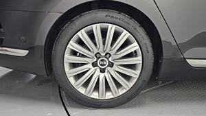 Kia K9 3.8 GDI Noblesse 2014 - Product Image 4