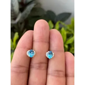 ต่างหูเงินแท้ 925 ประดับบลูโทแพซ ชุบทอง ดีไซน์ทันสมัย รูปพระจันทร์ หัวใจ สัตว์ ดาว ประดับเพชร เหมาะสำหรับงานแต่งงานและงานหมั้น - Product Image 1