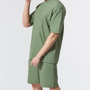 Conjunto de camiseta y pantalones cortos de algodón de gran tamaño para hombre, conjunto de dos piezas informal de verano para hombre - Product Image 4