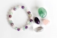 Kit de Cristales del Zodíaco Piscis Premium al por Mayor con Pulsera de 8mm, 4 Piedras Pulidas y Tarjeta, Cristales Curativos para Yoga y Meditación