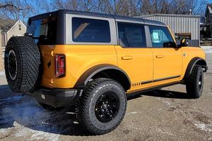 LUXURY RIDE 2021 Bronco First Edition, Altamente Equipado, Paquete Sasquatch, Motor EcoBoost V6 de 2.7 Litros - Product Image 6